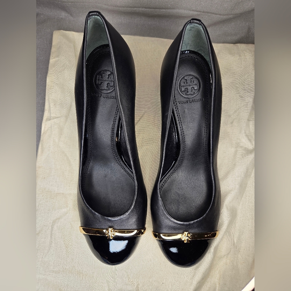 NWOT Tory Burch Pacey Cap-toe Wedges - Picture 2 of 6